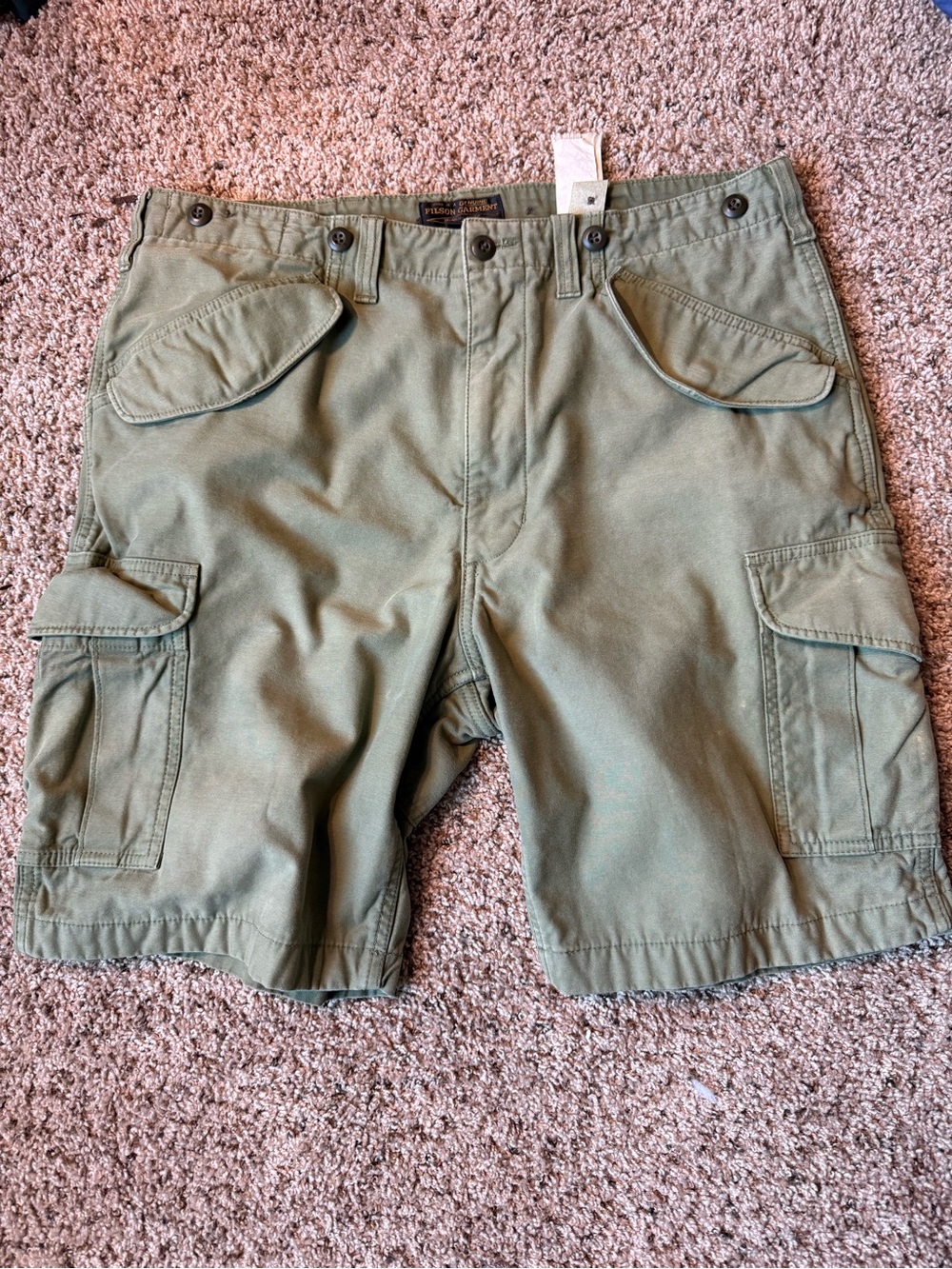 Filson Men’s Olive Green Cotton Cargo Shorts - Heavy-Duty Utility Field